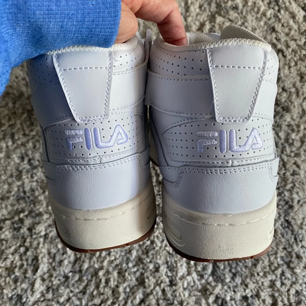 NIB Fila Teratach 600 Mid Leather Sneakers - Picture 5 of 7